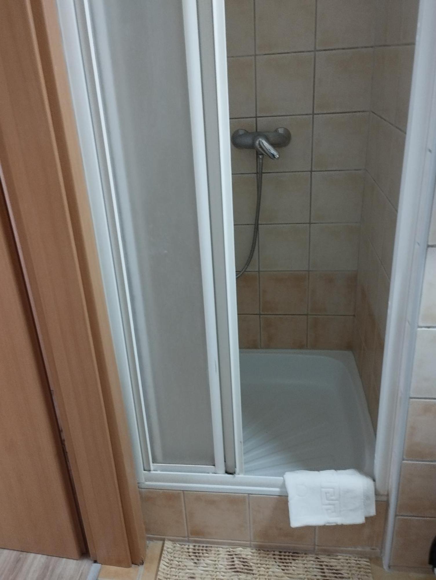 Nyugalom Apartman 잘라카로쉬 외부 사진